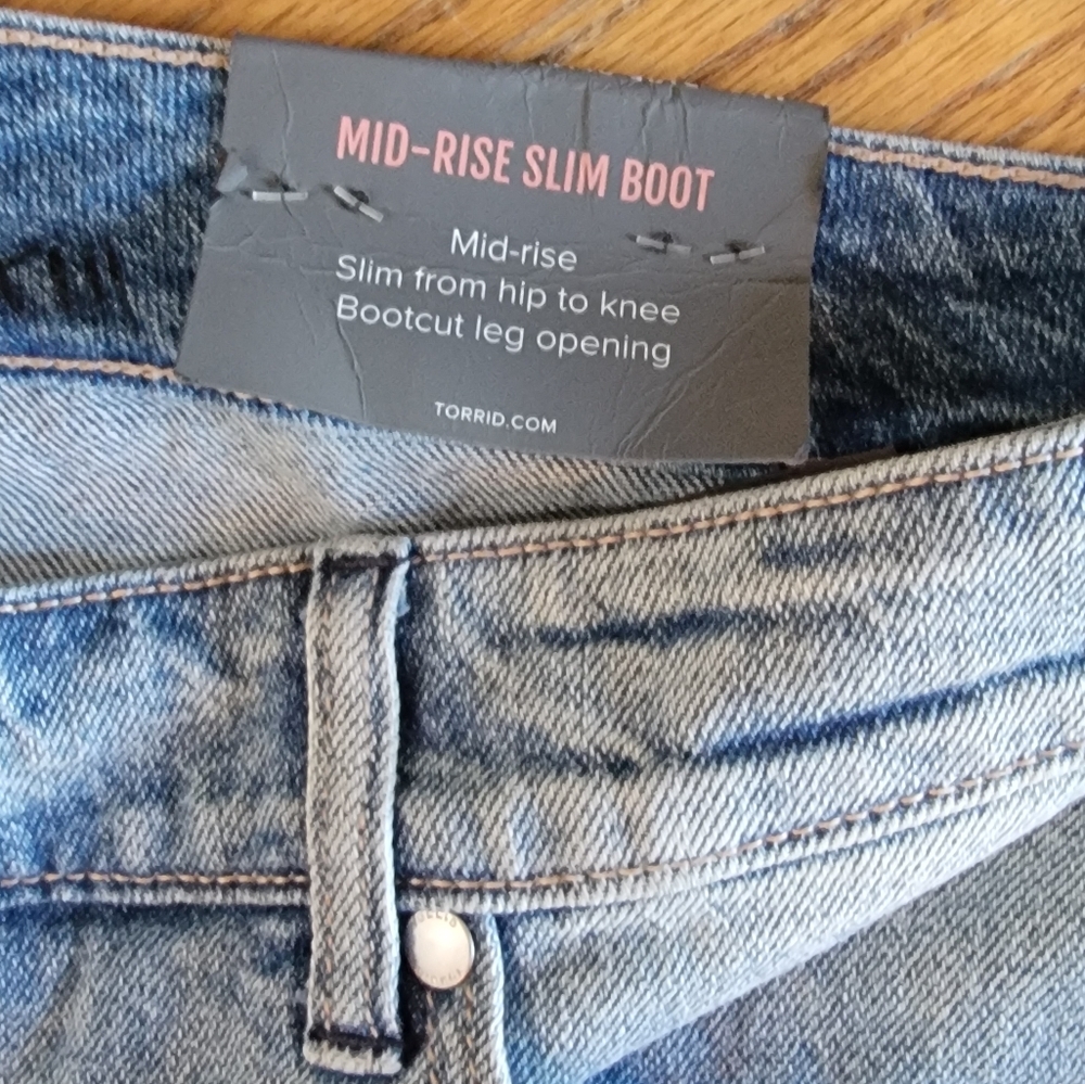 Torrid 20s Mid-rise Slim-Boot jeans, 20S - Picture 4 of 11